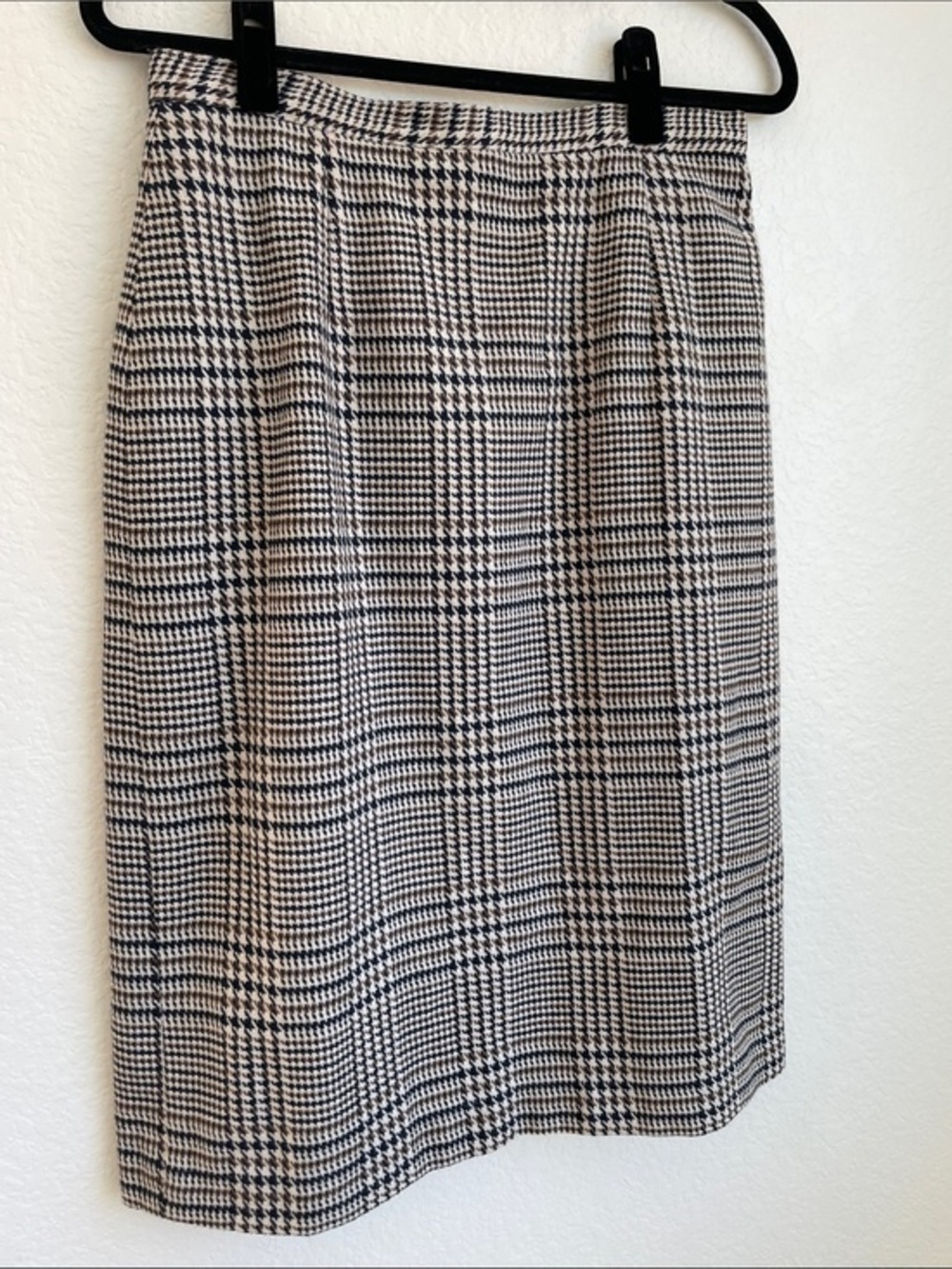 Peabody House Vintage Wool Blend Skirt Navy, Cream and Taupe • 11 / 12